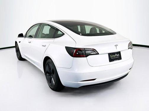 Pearl White Multi-Coat 2019 Tesla Model 3 Standard Range Plus