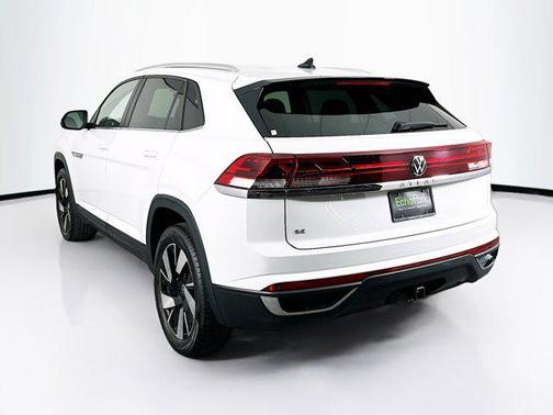 2025 Volkswagen Atlas Cross Sport 2.0T SE w/Technology