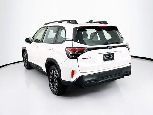 Crystal White Pearl 2025 Subaru Forester Base