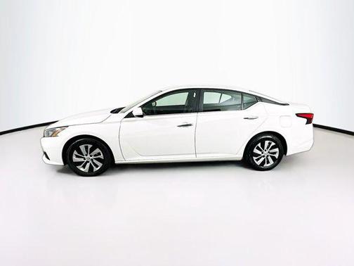 2022 Nissan Altima S FWD