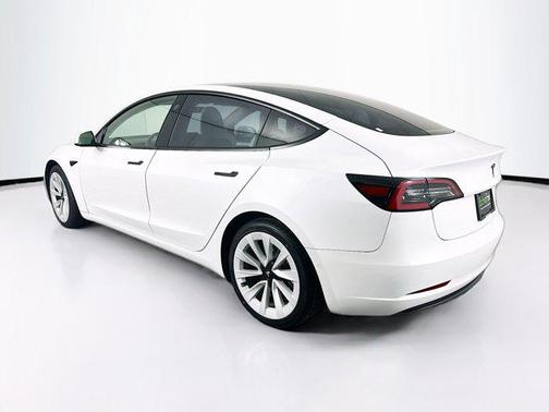 Pearl White Multi-Coat 2021 Tesla Model 3 Standard Range Plus