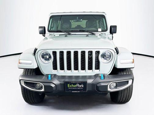 Earl Clearcoat 2023 Jeep Wrangler 4xe Sahara