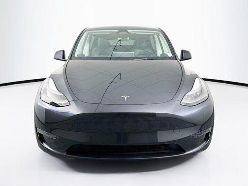 2025 Tesla Model Y Long Range Dual Motor All-Wheel Drive