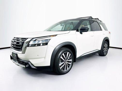 2022 Nissan Pathfinder Platinum 2WD
