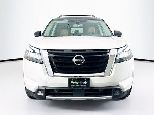 2022 Nissan Pathfinder Platinum 2WD