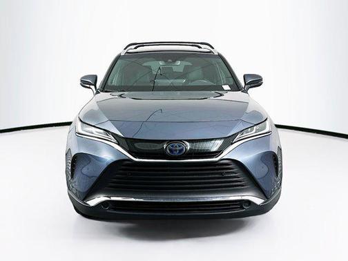 Coastal Gray Metallic 2021 Toyota Venza XLE