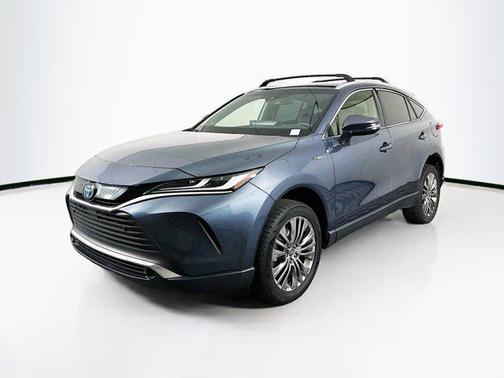 Coastal Gray Metallic 2021 Toyota Venza XLE