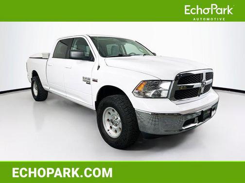 Bright White Clearcoat 2019 RAM 1500 SLT