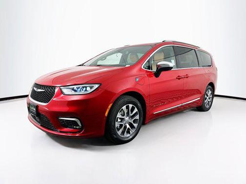 2025 Chrysler Pacifica L