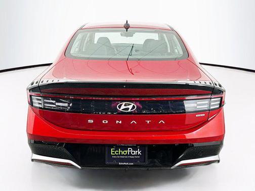 2025 Hyundai SONATA Hybrid SE