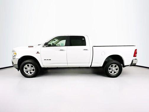 2022 RAM 2500 Laramie Crew Cab 4x4 6'4' Box