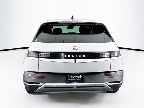 2024 Hyundai IONIQ 5 SE
