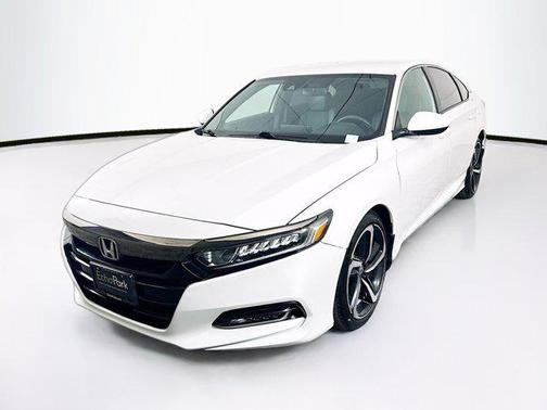 Platinum White Pearl 2018 Honda Accord Sport