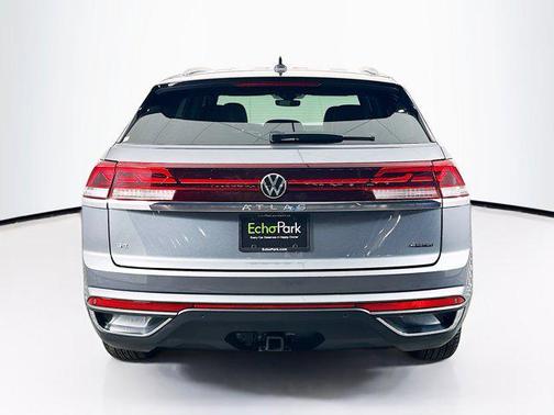 2025 Volkswagen Atlas Cross Sport 2.0T SE w/Technology 4MOTION