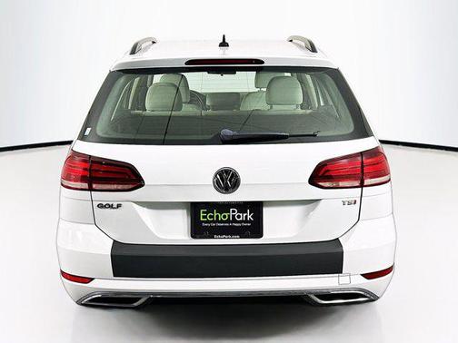 2018 Volkswagen Golf SportWagen TSI S