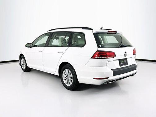 2018 Volkswagen Golf SportWagen TSI S