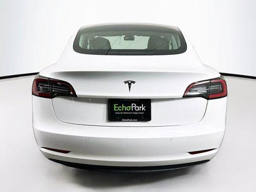 2022 Tesla Model 3 Standard Range
