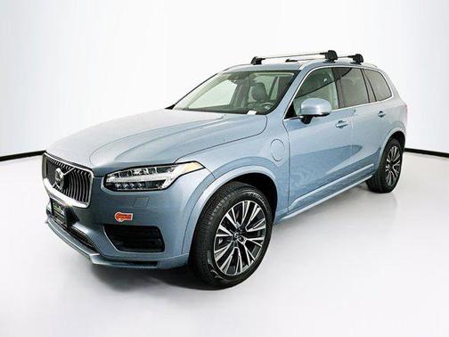 2020 Volvo XC90 Hybrid T8 Momentum 6 Passenger
