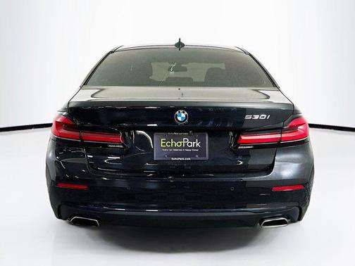 2022 BMW 530 i