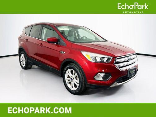 Ruby Red Metallic Tinted Clearcoat 2019 Ford Escape SE