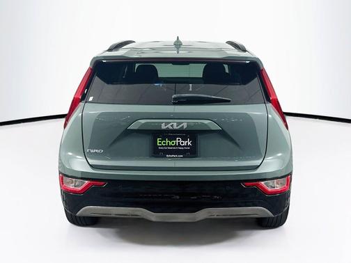Cityscape Green 2023 Kia Niro EV Wind