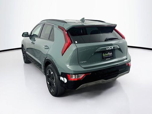 Cityscape Green 2023 Kia Niro EV Wind