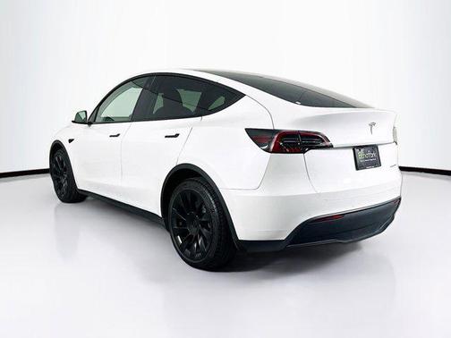 2022 Tesla Model Y Long Range Dual Motor All-Wheel Drive