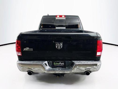 Brilliant Black Crystal Pearlcoat 2019 RAM 1500 Big Horn