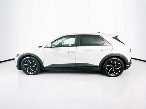 2024 Hyundai IONIQ 5 SE