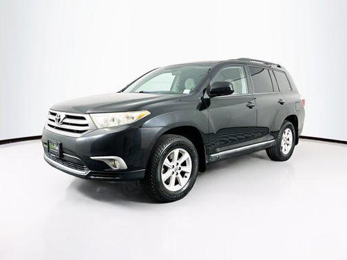 2013 Toyota Highlander SE