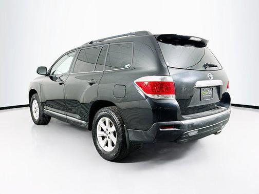 2013 Toyota Highlander SE
