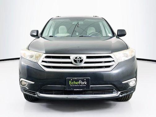 2013 Toyota Highlander SE