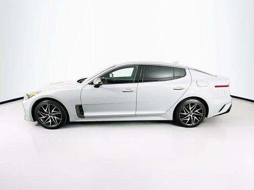 2022 Kia Stinger GT-Line