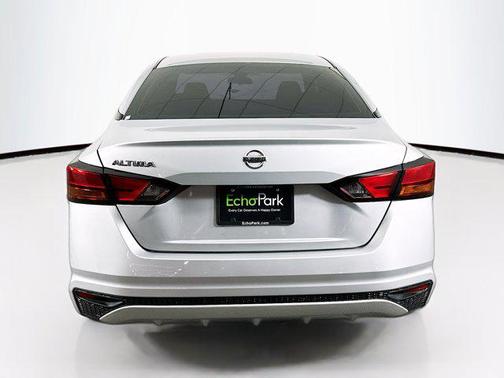 2021 Nissan Altima S FWD