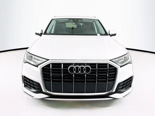 2022 Audi Q7 55 Premium