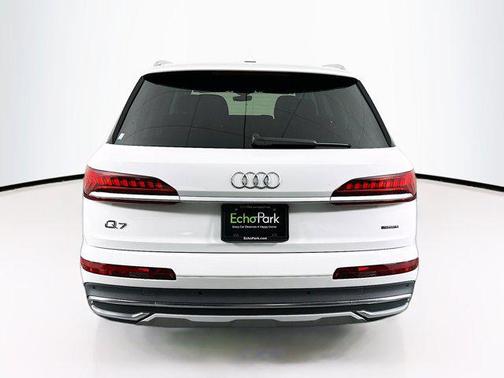 2022 Audi Q7 55 Premium
