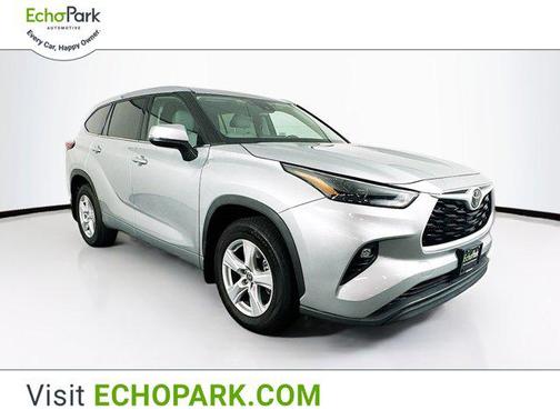 2022 Toyota Highlander LE