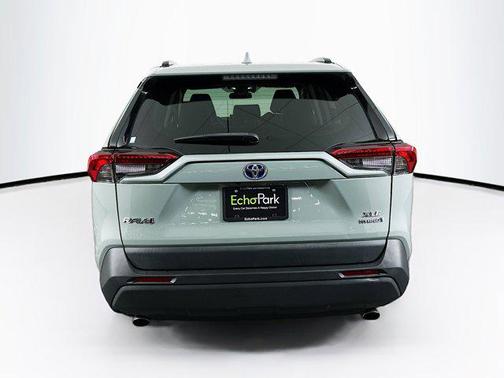 2022 Toyota RAV4 Hybrid XLE Premium