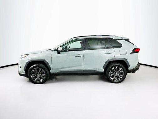 2022 Toyota RAV4 Hybrid XLE Premium