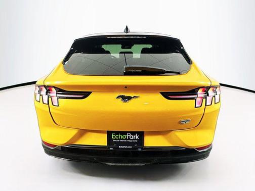 2022 Ford Mustang Mach-E California Route 1