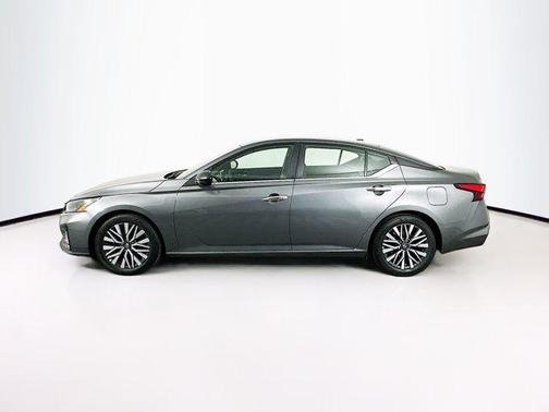 Gun Metallic 2025 Nissan Altima SV FWD