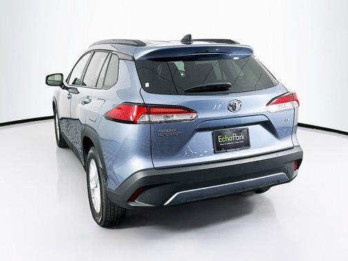 2025 Toyota Corolla Cross LE