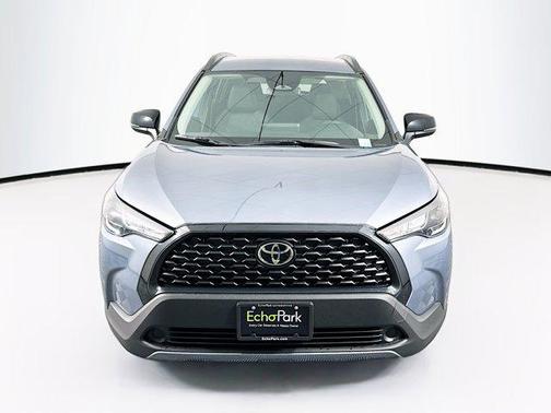 2025 Toyota Corolla Cross LE