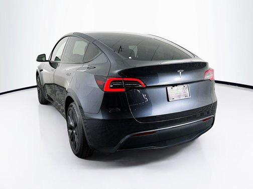 2025 Tesla Model Y Long Range Dual Motor Rear-Wheel Drive