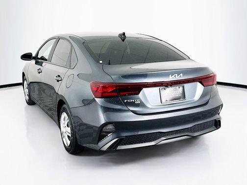 2023 Kia Forte LX
