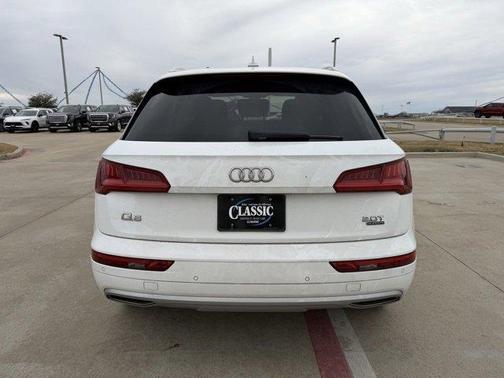 2018 Audi Q5 2.0T Premium Plus