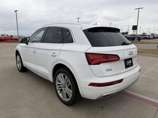 2018 Audi Q5 2.0T Premium Plus