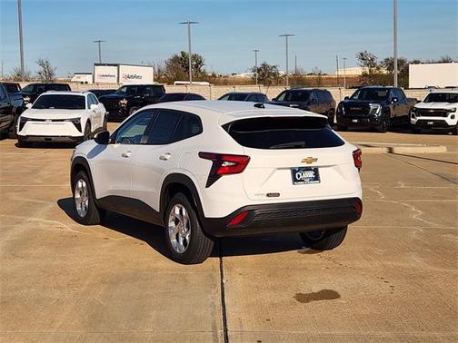 2026 Chevrolet Trax LS