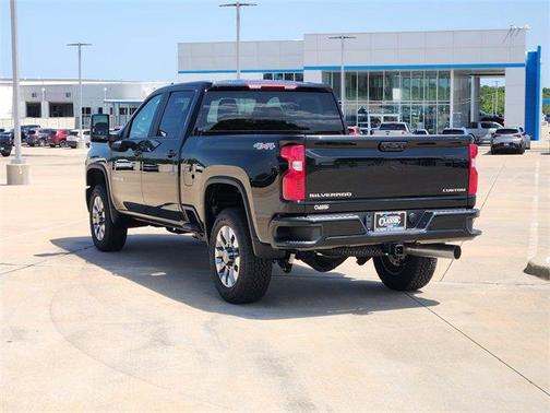 2025 Chevrolet Silverado 2500 Custom