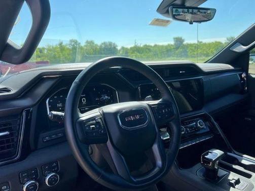 Summit White 2025 GMC Sierra 1500 AT4